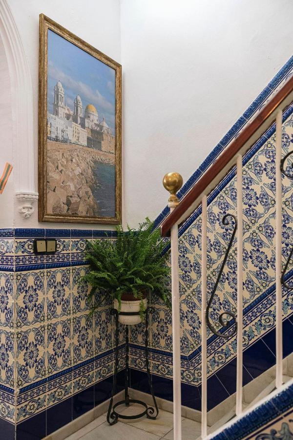 Hostal Colon Cádiz Exterior foto